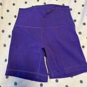Lululemon biker shorts size 6. Worn 1 time